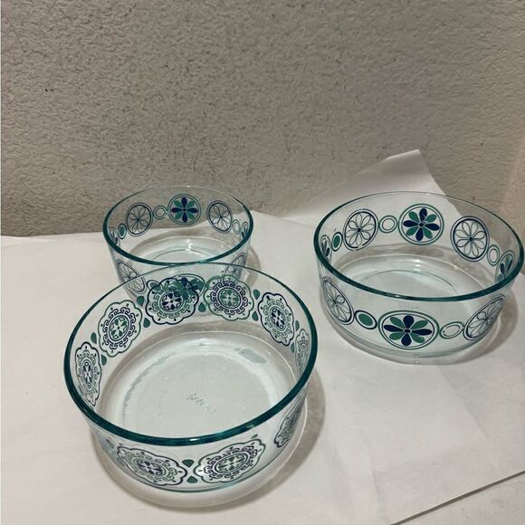 3 Pyrex Turquoise / Blue  Rare Design Mixing Bowls 2 7203 1.5 Qt, 1 7201 1 Qt - Picture 1 of 10